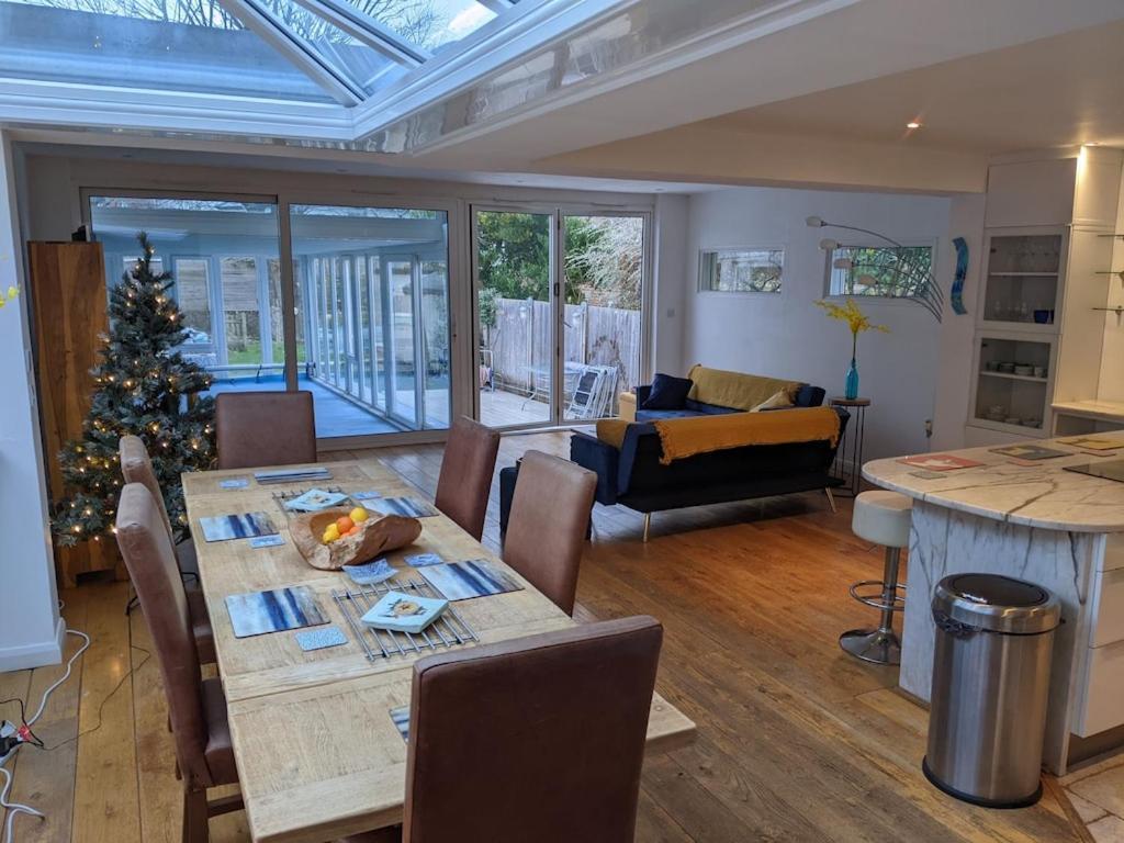 טוויקנהאם River House With Heated Pool June To Sep & Garden מראה חיצוני תמונה
